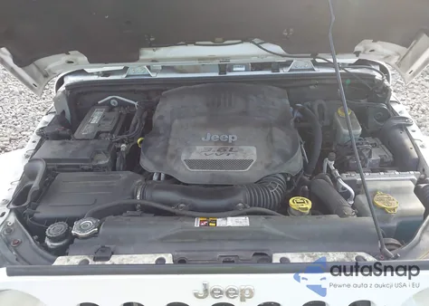 2013 Jeep Wrangler Unlimited Sahara из США, поврежденный, VIN 1C4BJWEG1DL502969